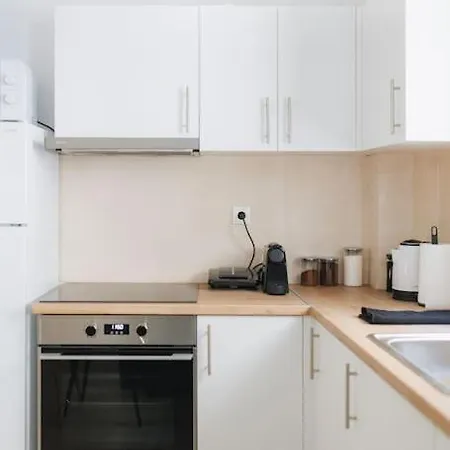 Daire Modern Ground Floor Getaway